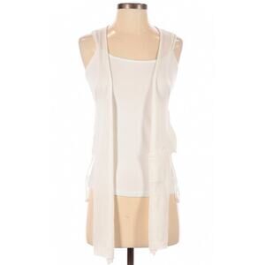 BCBGeneration Mixed Gauge Racer open front off white knit vest Size Small NEW